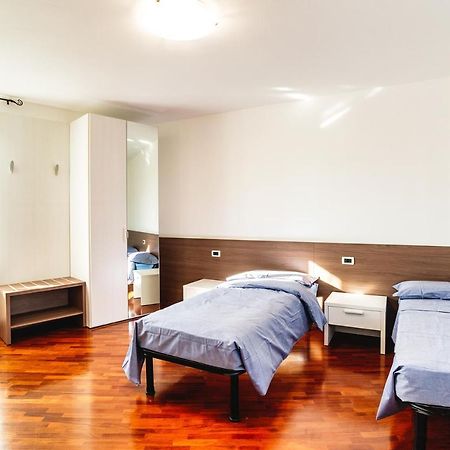Il Roseto Di Marina Hotel Lucino Buitenkant foto
