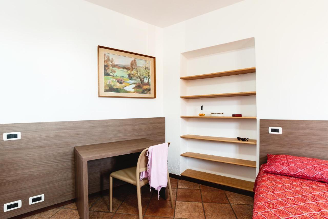 Il Roseto Di Marina Hotel Lucino Buitenkant foto